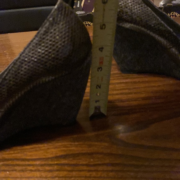 Christin Michaels Wedge Size 6 1/2 - Picture 2 of 8